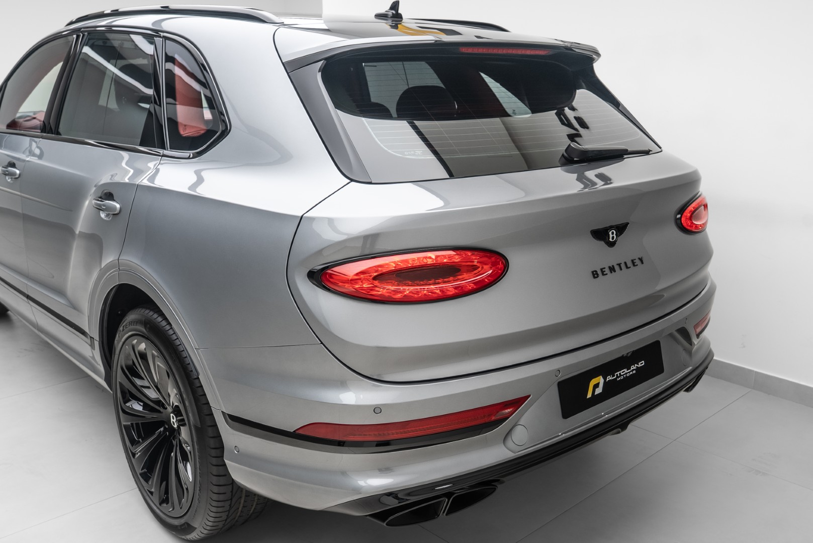 2023 BENTLEY BENTAYGA AZURE | GCC | MAIN DEALER WARRANTY SERVICE